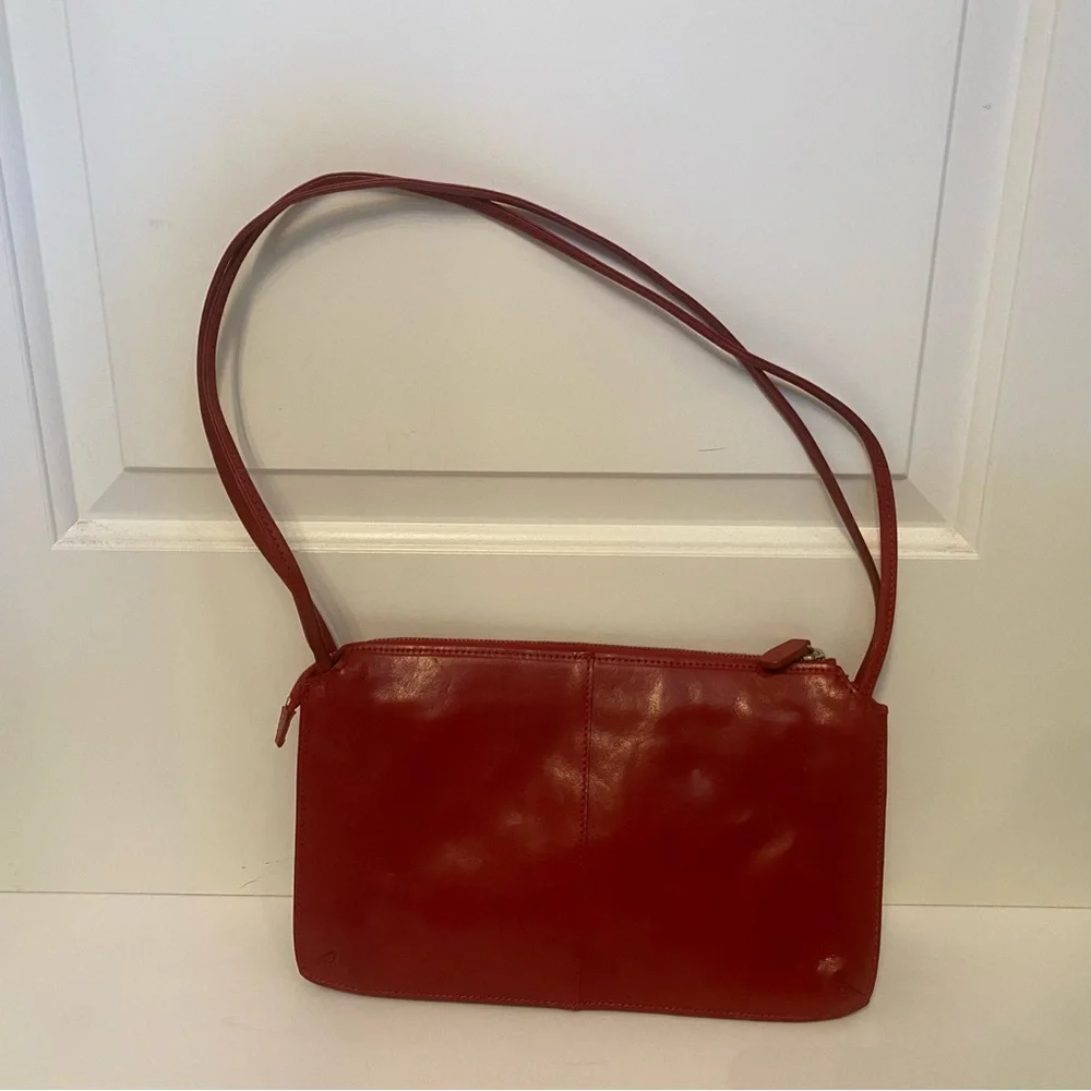 VINTAGE MONSAC ORIGINAL BAG SHOULDER SHINY RED LEATHER 2 STRAP ZIP TOP ENVELOPE